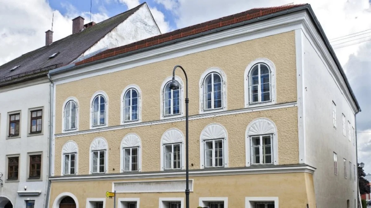 Αυστρία: Το σπίτι που γεννήθηκε ο Χίτλερ θα γίνει Αστυνομικό Τμήμα – Γιατί επέλεξαν να μην το κάνουν μουσείο;