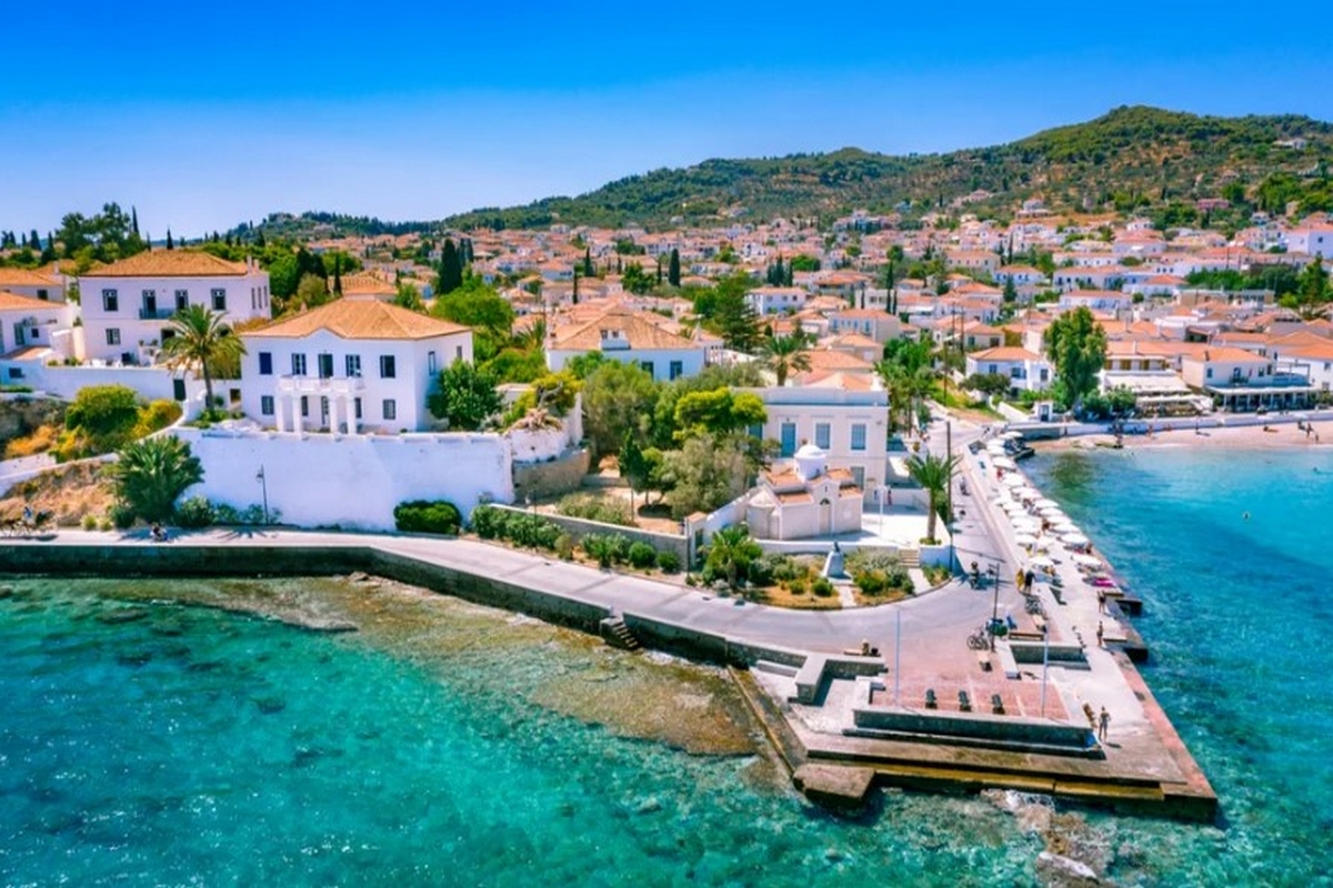 World Travel Awards 2023: Κορυφαίος ταξιδιωτικός προορισμός της Ελλάδας τα νησιά του Σαρωνικού