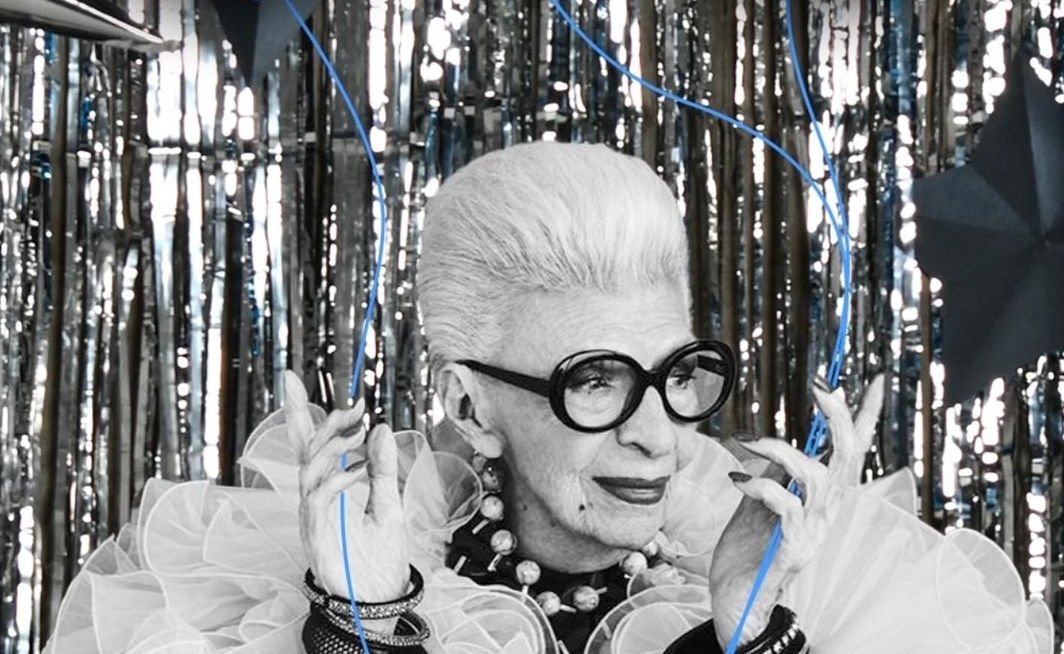 Το αιώνιο κορίτσι της μόδας, η Iris Apfel έκλεισε τα 101