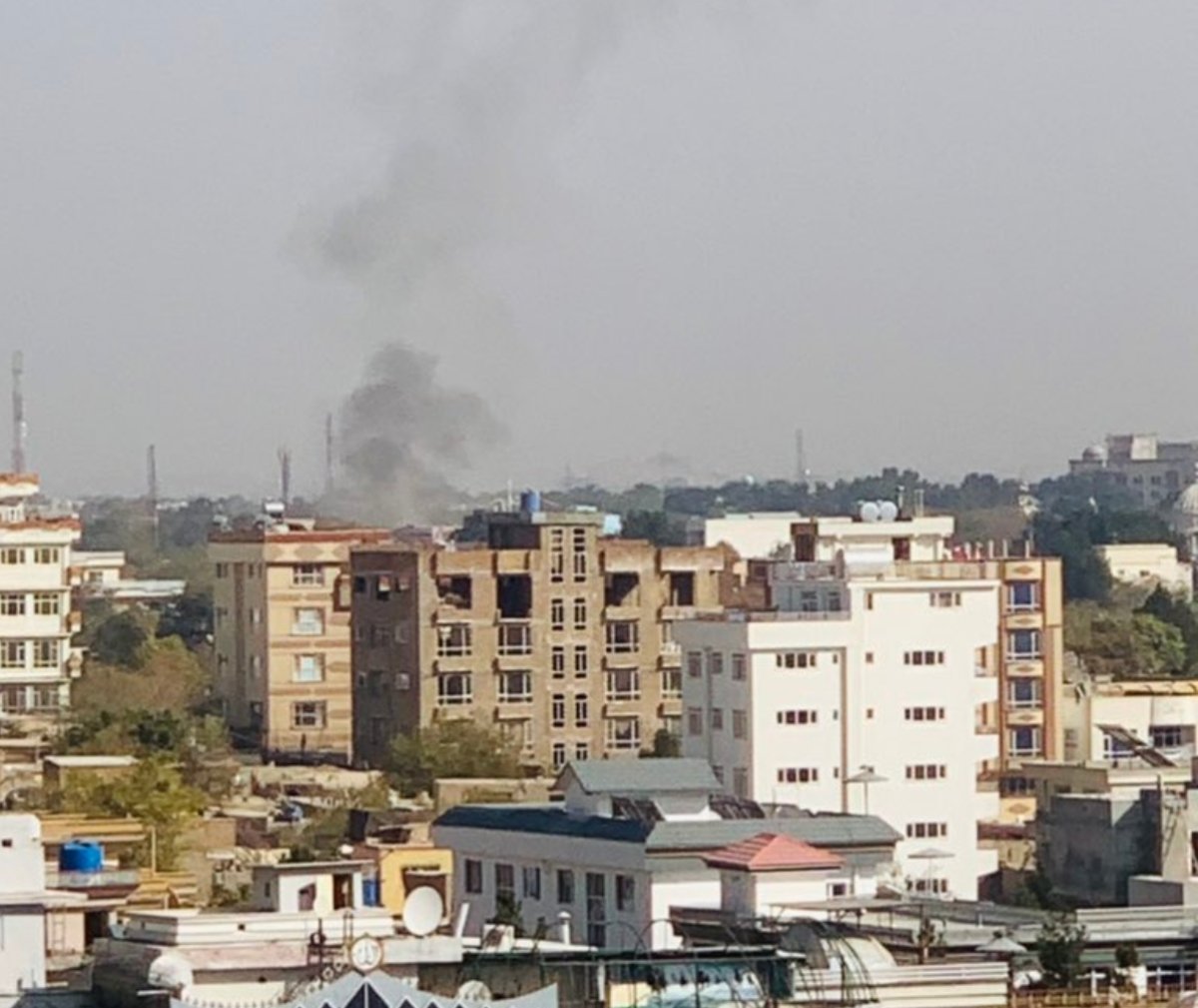 Αφγανιστάν: Εκρήξεις και πυροβολισμοί κοντά σε στρατιωτικό νοσοκομείο στην Καμπούλ