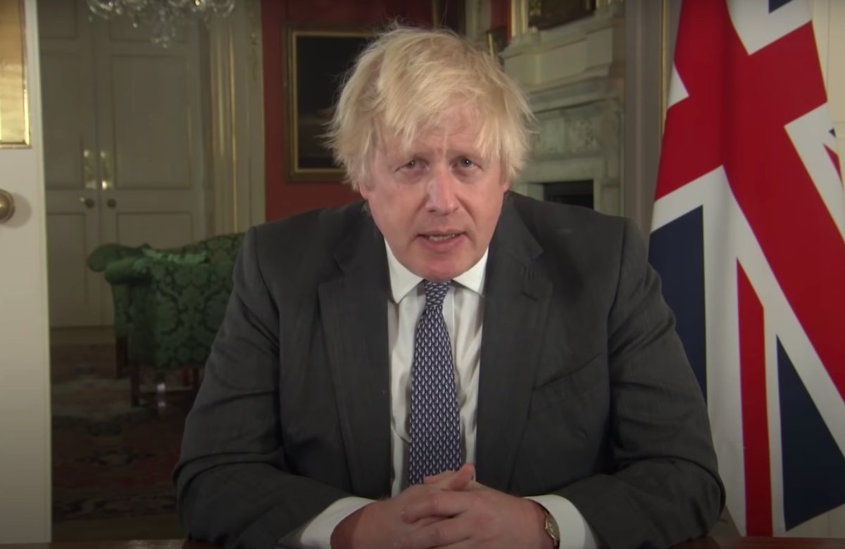 Boris Johnson: Τρίτη δόση για όλους μέχρι το τέλος του 2021 –  Έρχεται «παλιρροϊκό κύμα» από τα κρούσματα της Όμικρον