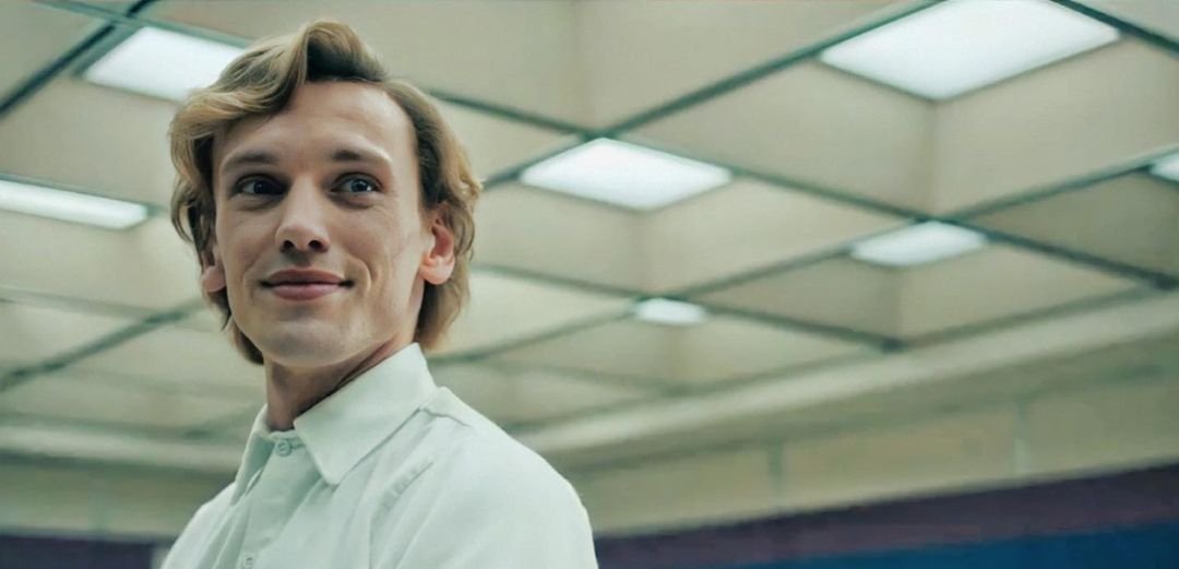 Jamie Campbell Bower: Ποιος είναι ο «Vecna» από το Stranger Things – Η πολυτάραχη ερωτική ζωή και οι τρανταχτοί ρόλοι