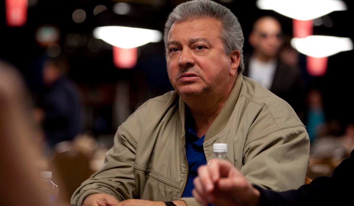 Archie Karas: Ο Έλληνας τζογαδόρος που κέρδισε 40 εκατ. δολάρια στο πόκερ και τα έχασε όλα