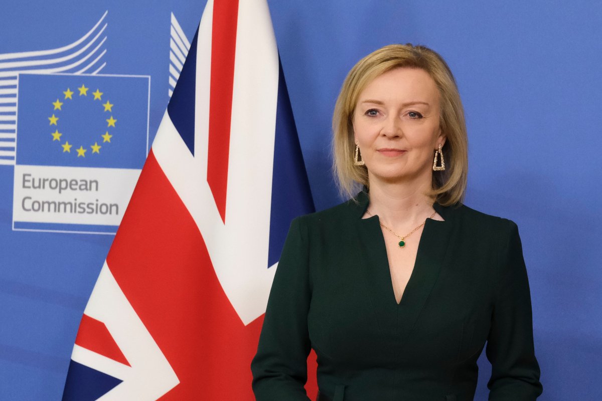 Η Liz Truss είναι και επίσημα η νέα πρωθυπουργός της Βρετανίας