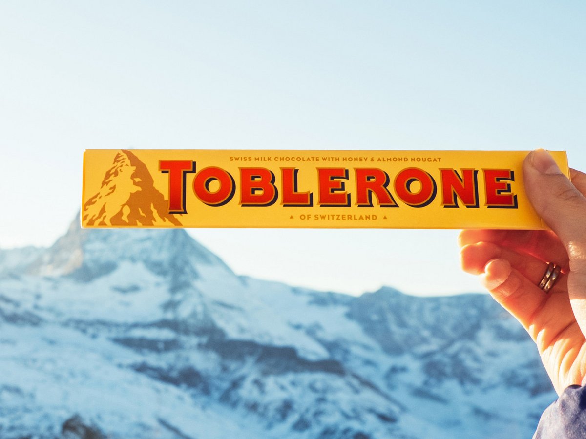 Toblerone: Η τεράστια αλλαγή στη συσκευασία της – «Φεύγει» το Μάτερχορν