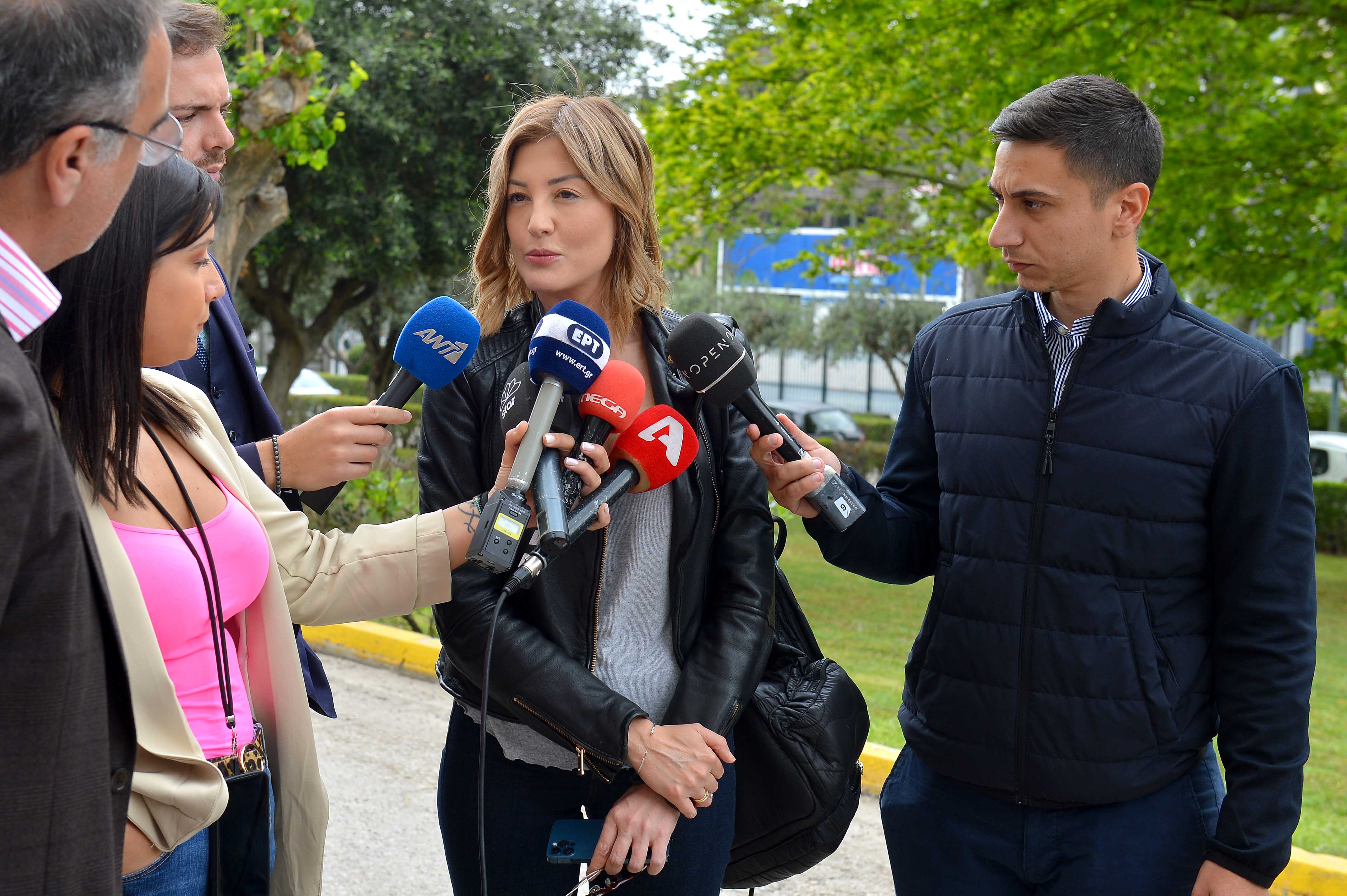 Συνάντηση των δημοσιογράφων στην ΕΡΤ για το debate – Τι ειπώθηκε (φωτό)