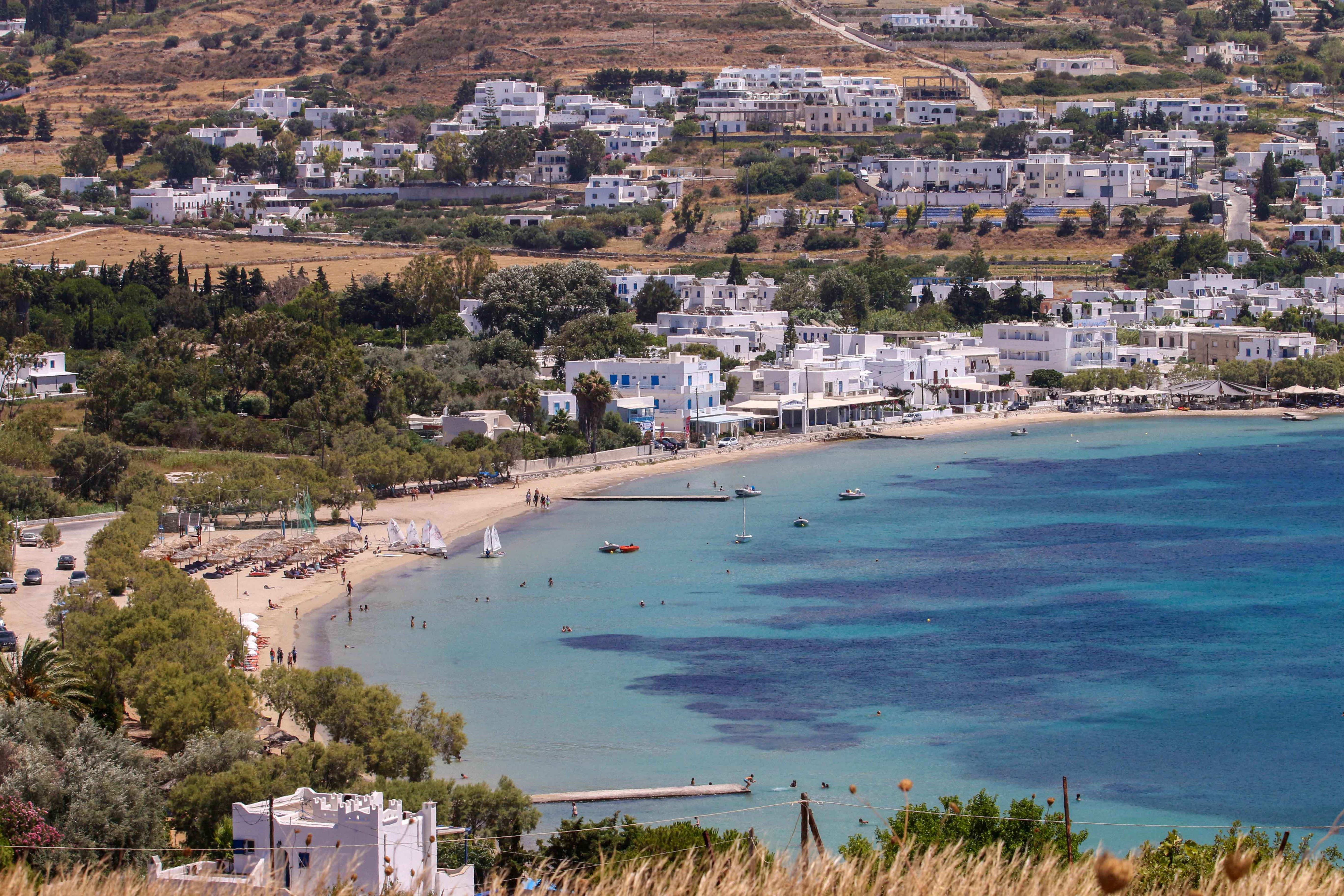 Πάρος: Αφόρητη η κατάσταση με τα σκουπίδια