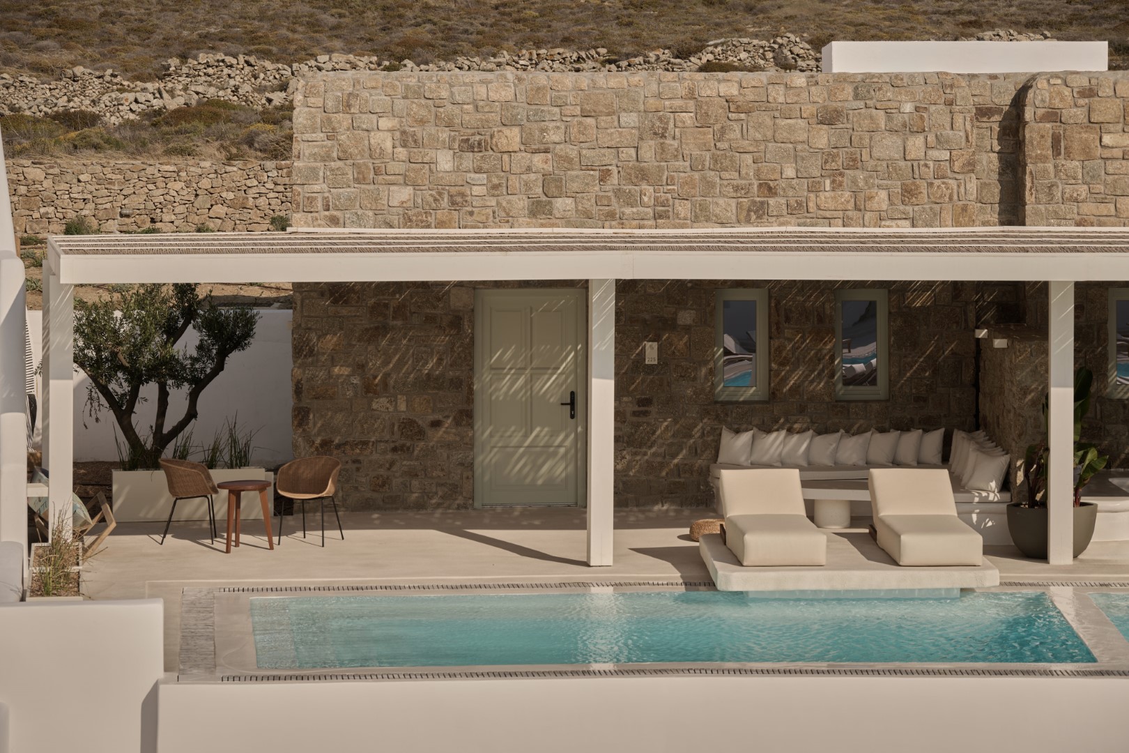 Yi Hotel Mykonos: Η SWOT Hospitality καλωσορίζει το απόλυτο party hotel