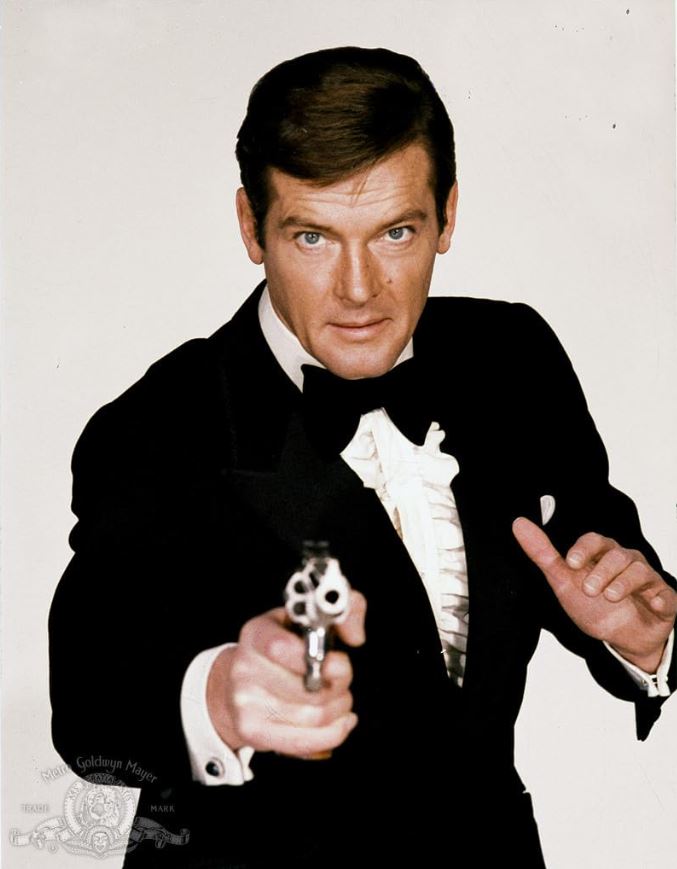 Roger Moore, James Bond