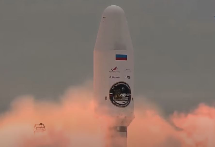 Απογειώθηκε πύραυλος με προορισμό τη Σελήνη – Πρώτη ρωσική αποστολή έπειτα από σχεδόν 50 χρόνια (vids)