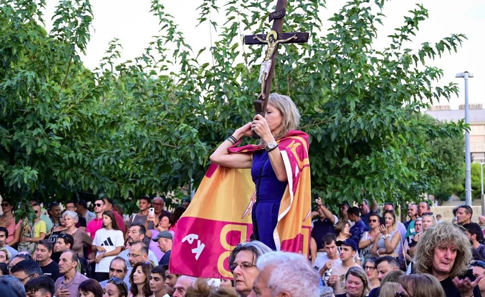 ταυτότητες, συγκέντρωση διαμαρτυρίας