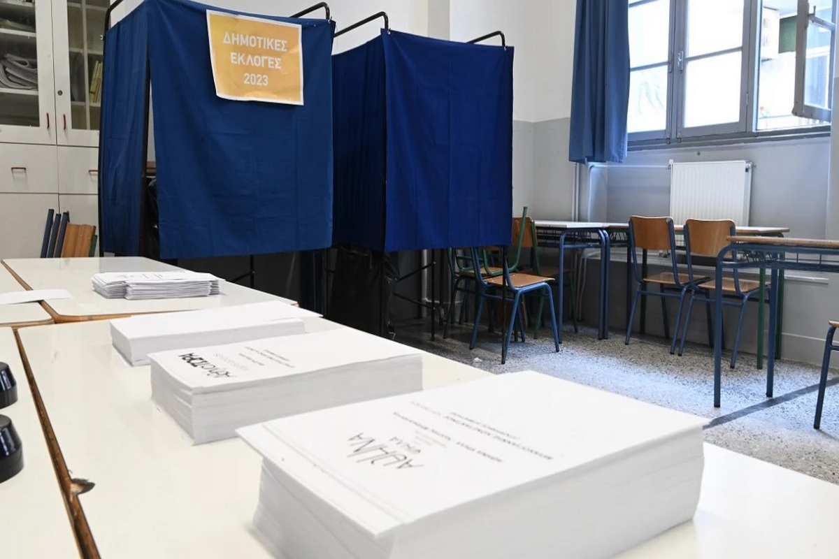 Αυτοδιοικητικές εκλογές: Στο 32,2% η συμμετοχή στις κάλπες έως τις 14.30 – 11,4 μονάδες κάτω η συμμετοχή σε σχέση με τον α’ γύρο