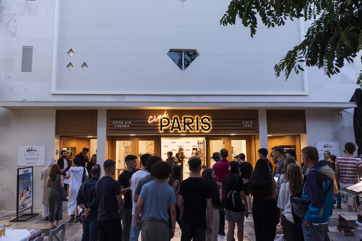 Το Cine Paris άνοιξε τις πόρτες του και οι εποχές ονείρων θερινής νυκτός «ζωντάνεψαν» (pics)