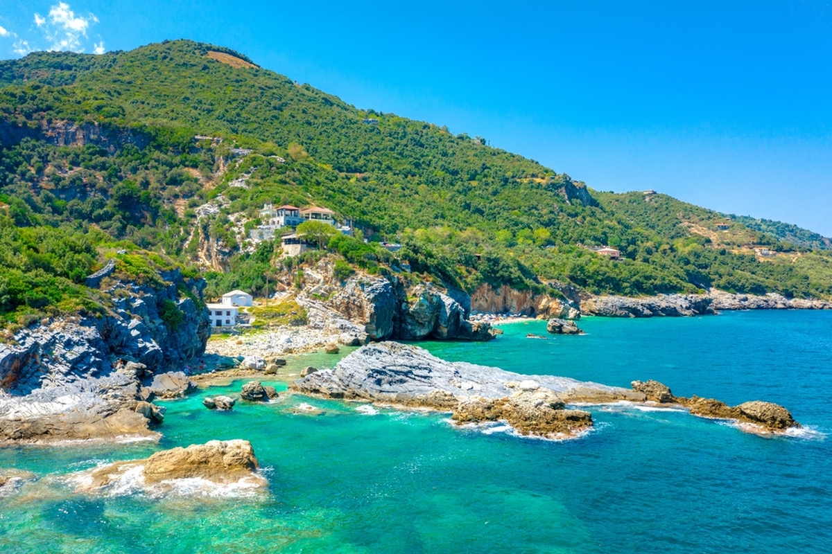 Ο πιο δημοφιλής ταξιδιωτικός προορισμός: Η περιοχή της Ελλάδας που ανταγωνίζεται Κόστα Ρίκα-Βιετνάμ