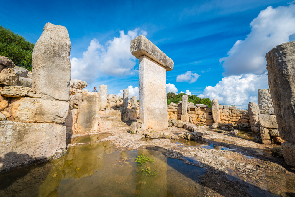 Το νησί που σημάδεψε ο Οδυσσέας περισσότερο απ’ όλα: Εκεί όπου έζησε ο Πολύφημος - Ιδανικό ταξίδι για το καλοκαίρι