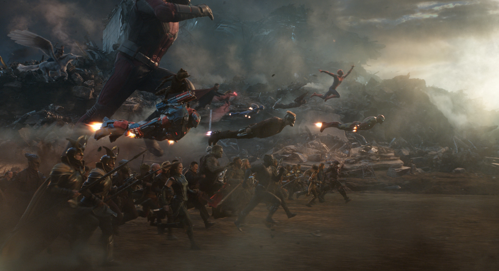 Οι αδερφοί Ρούσο επιστρέφουν στη Marvel για να βγάλουν το καράβι από τα βράχια: Θα σκηνοθετήσουν τις επόμενες 2 ταινίες Avengers