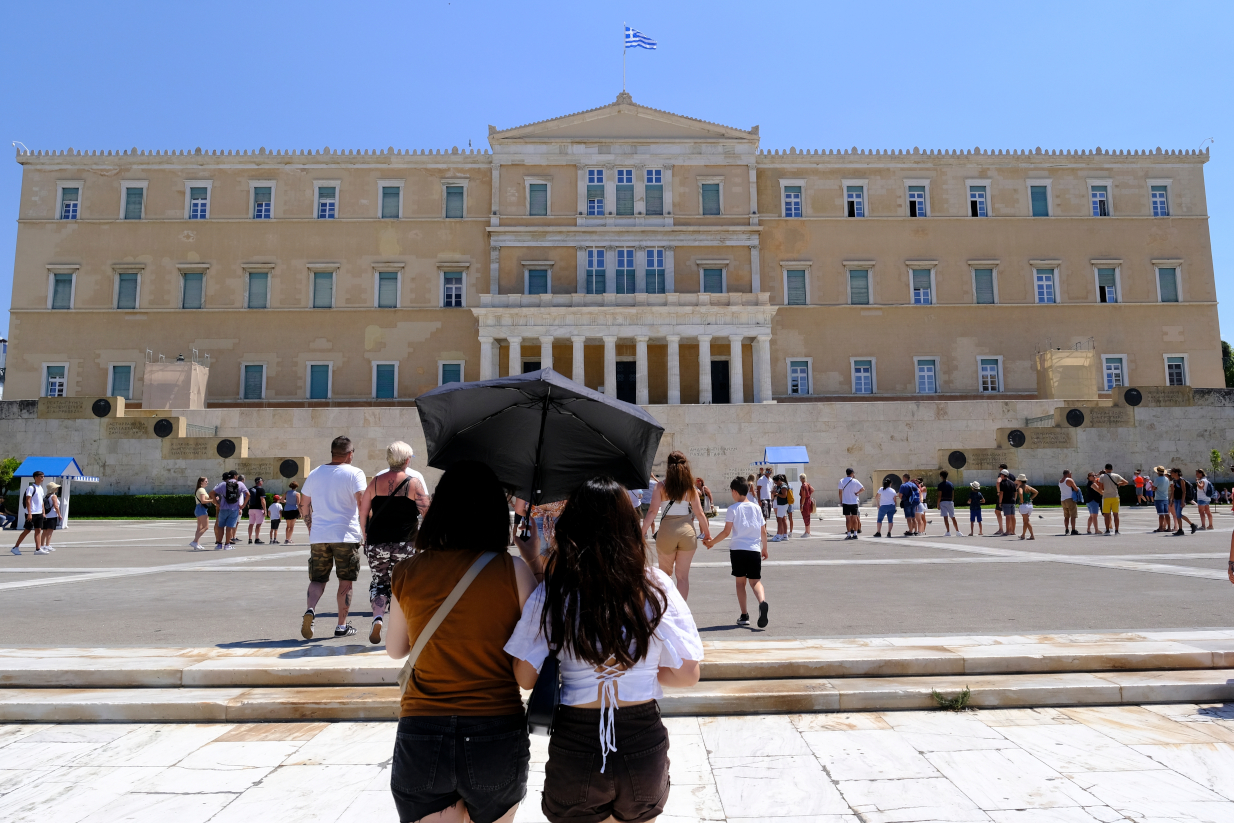 Καύσωνας: Το μεγάλο στοίχημα της Αθήνας στα επόμενα χρόνια και τα 2 μεγάλα προβλήματα που την κάνουν ανυπόφορη