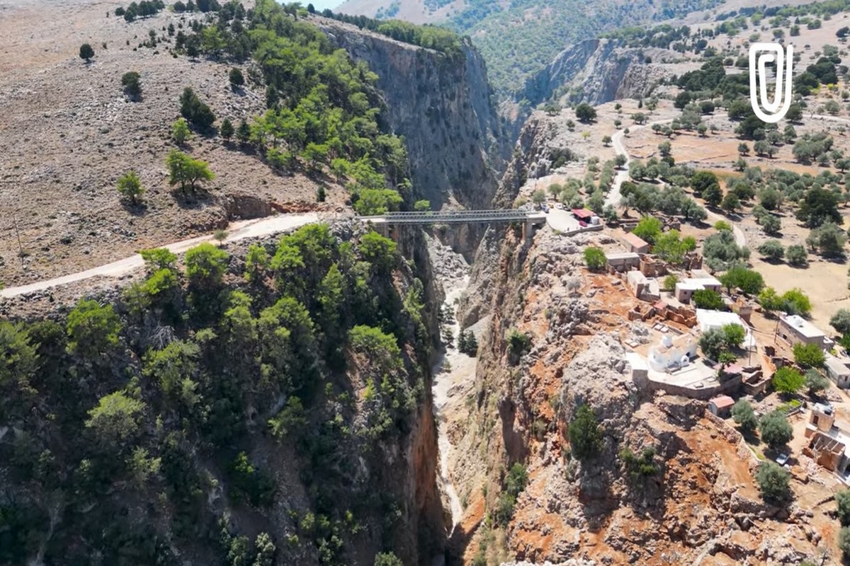 Η υψηλότερη γέφυρα της Ελλάδας: Από κάτω σου ένα κενό 138 μέτρων, σε πιάνει ζάλαδα και μόνο που το βλέπεις