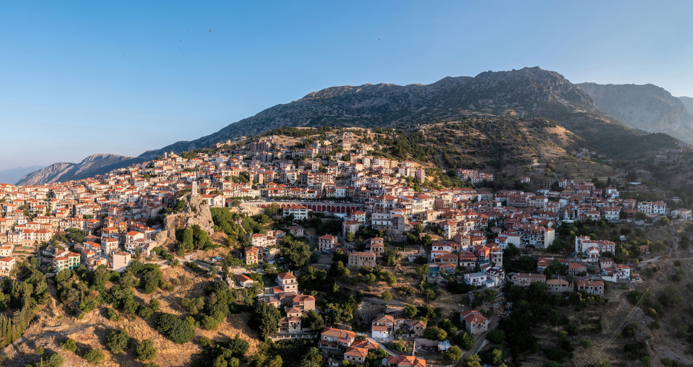 Λειψυδρία: Ο πιο δημοφιλής χειμερινός προορισμός στην Ελλάδα έχει να δει βροχή 7 μήνες – Γέμισε το 3ήμερο από κόσμο, «άδειασε» από νερό (vid)