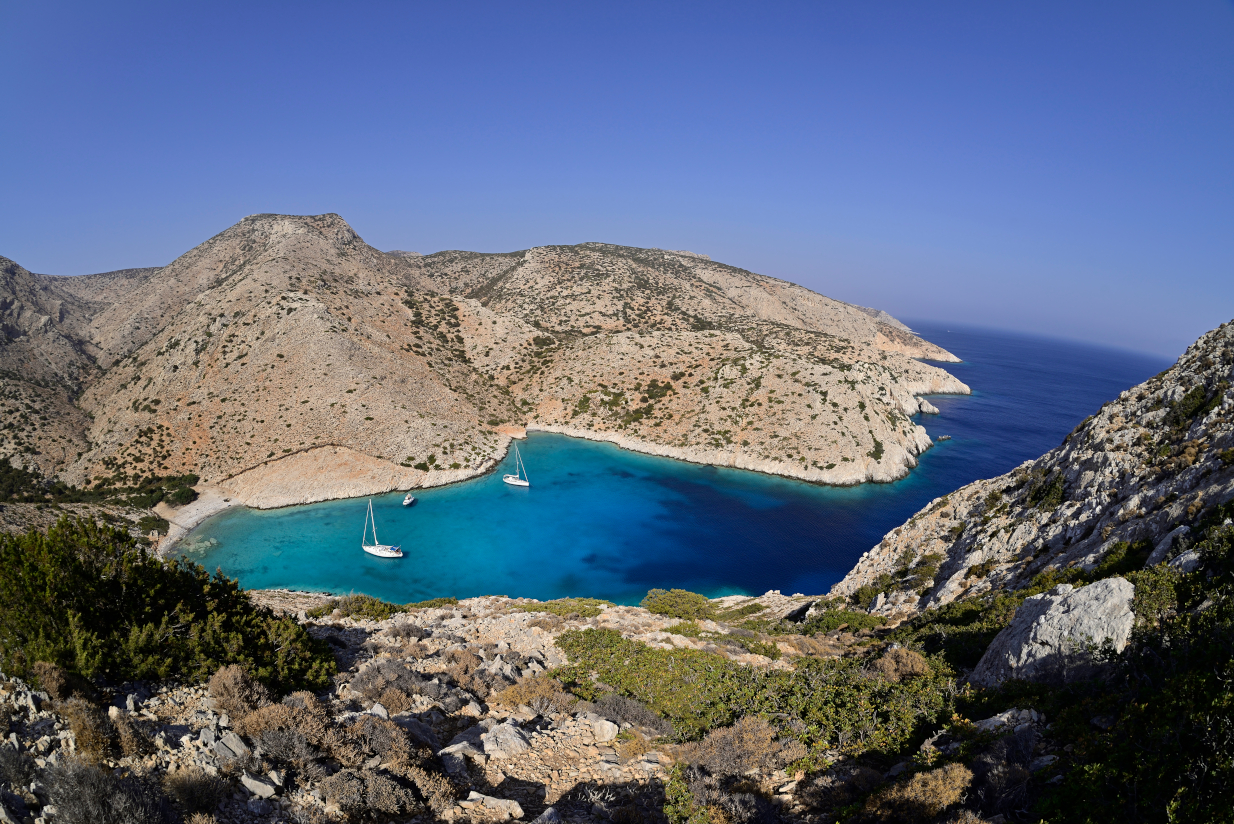 Ξένο δημοσίευμα προτείνει τη Δήλο για διακοπές, δεν τους έχουν πει μάλλον πως δεν είναι για να μείνεις